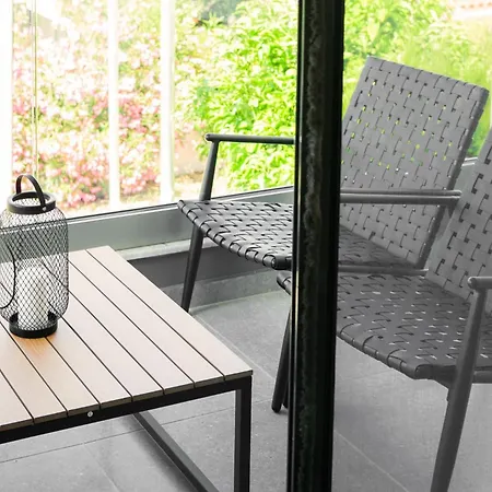 アパート Irene ポリフロノ